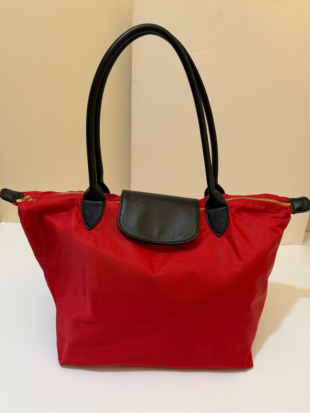 Neiman Marcus Nylon Zip Closure Tote Bag w. Shoulder Straps - Red Black  - OS